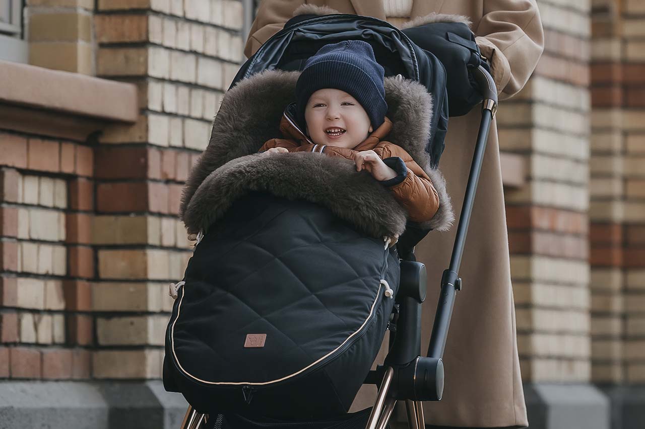 Kaiserbaby-Tipps: Was ziehe ich meinem Baby im Fußsack an?