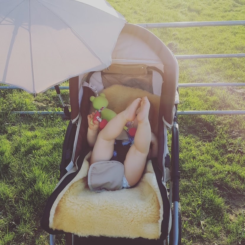 Sonnenschutz für die Kleinsten - Worauf es bei Babys ankommt